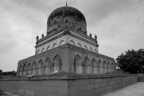 Monuments - QQSTombs